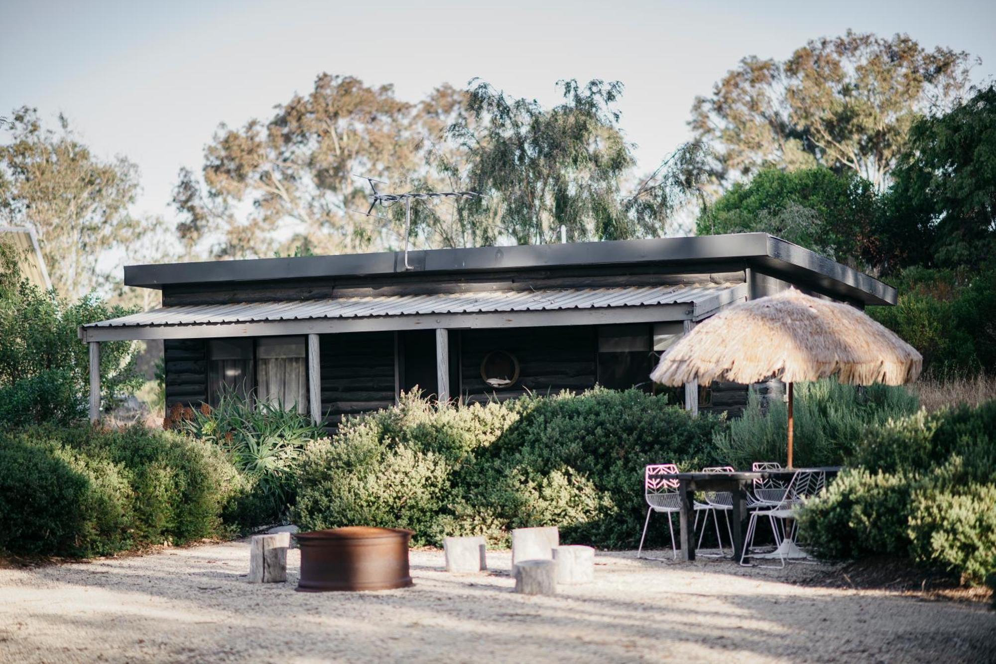 Esperance Chalet Village Exterior photo